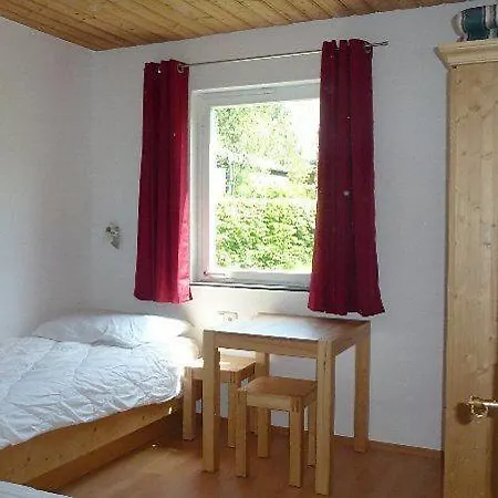 Mit Terrasse, Garage Und Hobbyraum * Фюссен